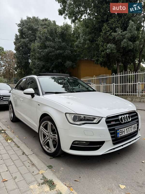 Хетчбек Audi A3 2015 в Ізмаїлі