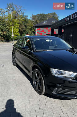 Седан Audi A3 2015 в 