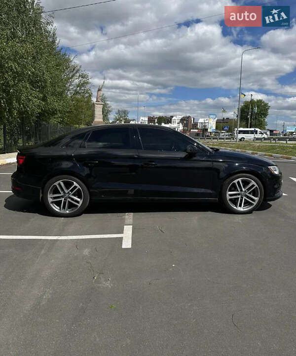 Седан Audi A3 2020 в Буче