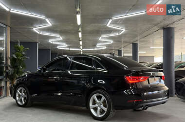 Седан Audi A3 2015 в 