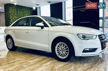Седан Audi A3 2016 в 