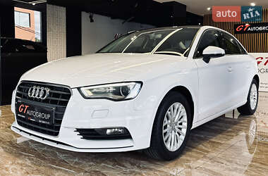 Седан Audi A3 2016 в 