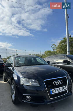 Хетчбек Audi A3 2012 в 