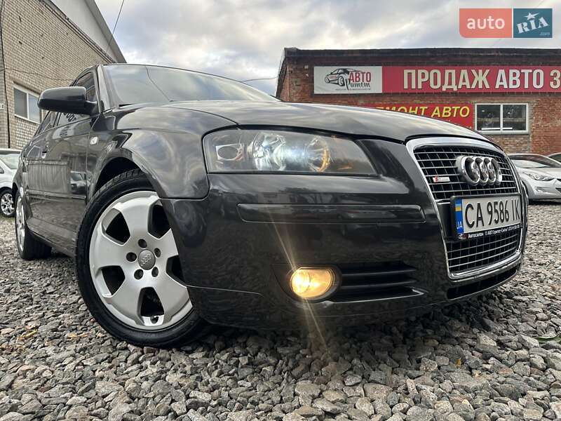 Хэтчбек Audi A3 2005 в 