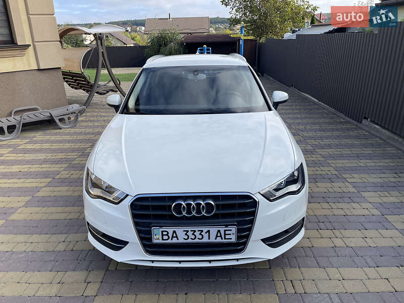 Хетчбек Audi A3 2013 в Хмельницькому