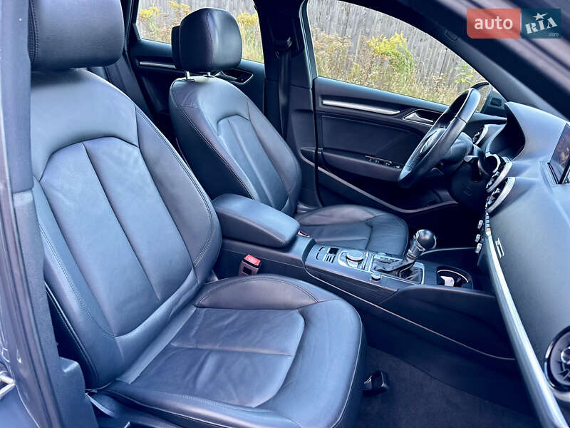 Седан Audi A3 2020 в Киеве