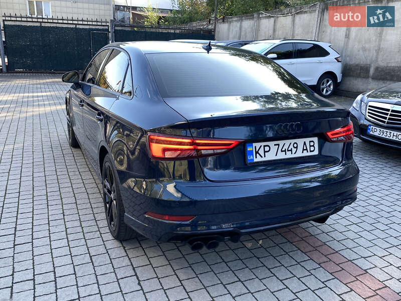 Седан Audi A3 2017 в Запорожье