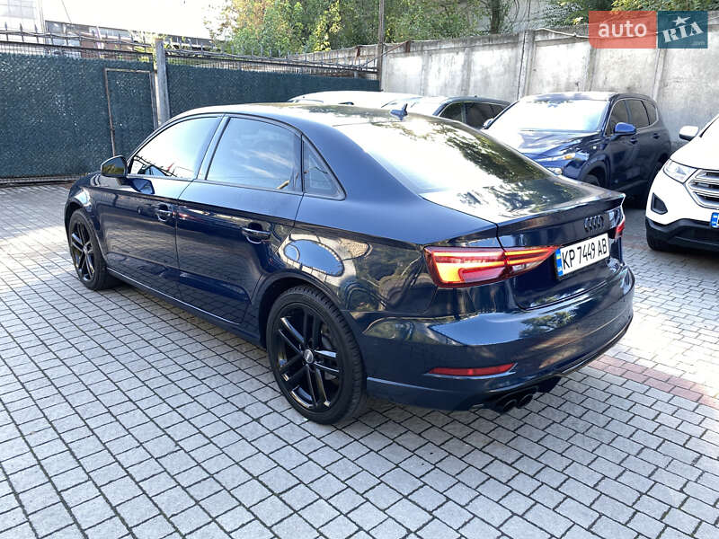 Седан Audi A3 2017 в Запорожье