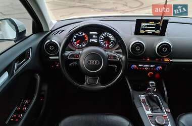 Седан Audi A3 2015 в 