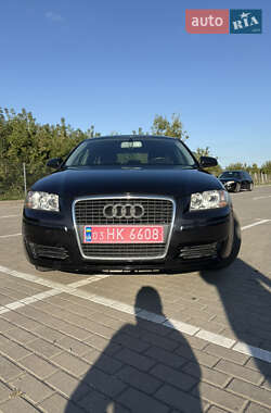 Хетчбек Audi A3 2006 в 