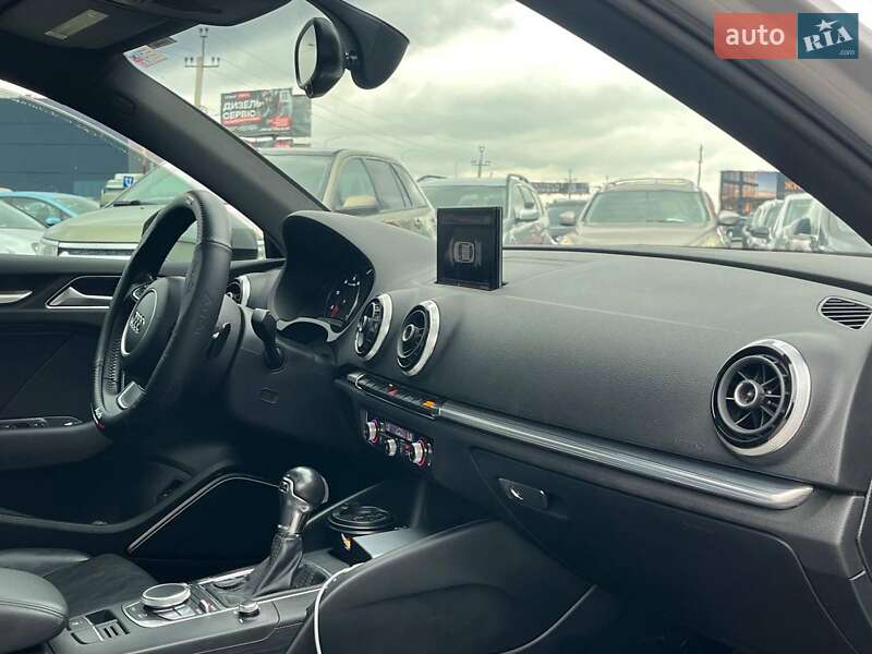 Седан Audi A3 2014 в Львове