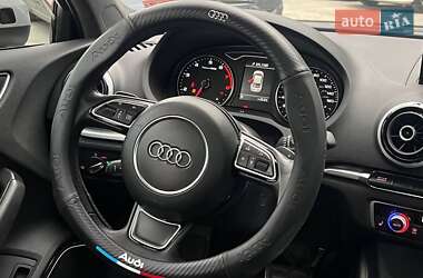 Седан Audi A3 2014 в Львове