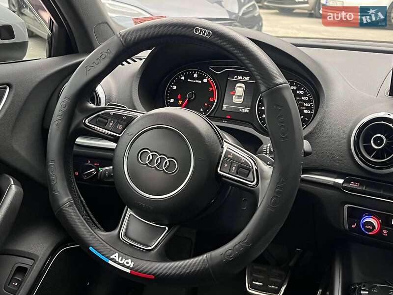 Седан Audi A3 2014 в Львове