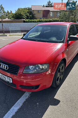 Хетчбек Audi A3 2003 в 