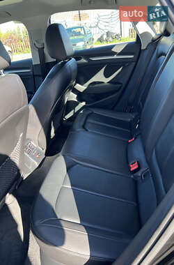 Седан Audi A3 2015 в 