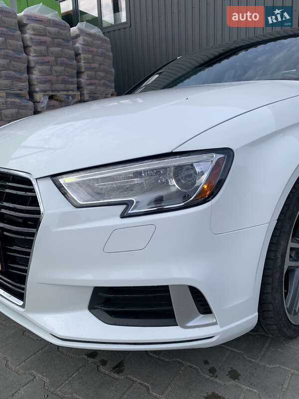 Седан Audi A3 2018 в Києві