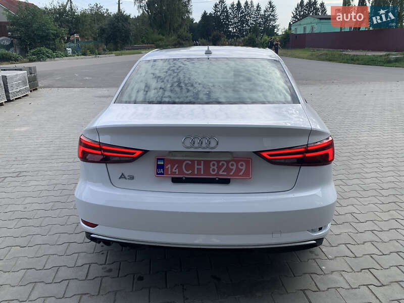 Седан Audi A3 2018 в Києві