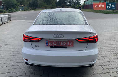 Седан Audi A3 2018 в 