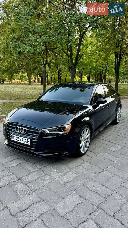 Седан Audi A3 2015 в 