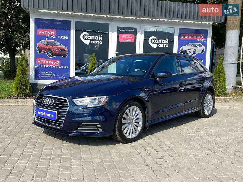Хэтчбек Audi A3 2016 в Львове
