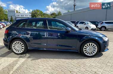 Хэтчбек Audi A3 2016 в 