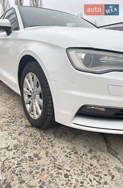 Седан Audi A3 2015 в 