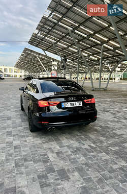 Седан Audi A3 2014 в 