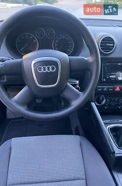 Хэтчбек Audi A3 2007 в 