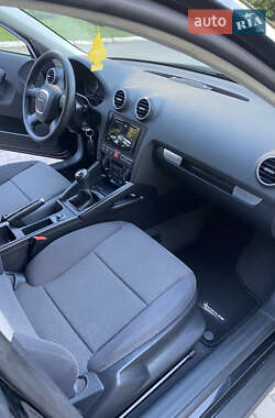 Хэтчбек Audi A3 2007 в 