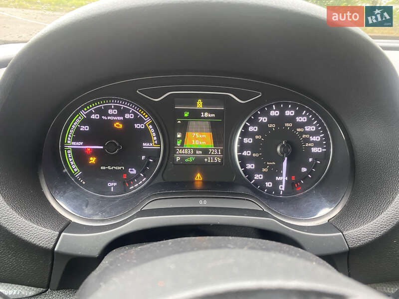 Хэтчбек Audi A3 2015 в Ровно фото 7 Хэтчбек Audi A3 2015 в Ровно