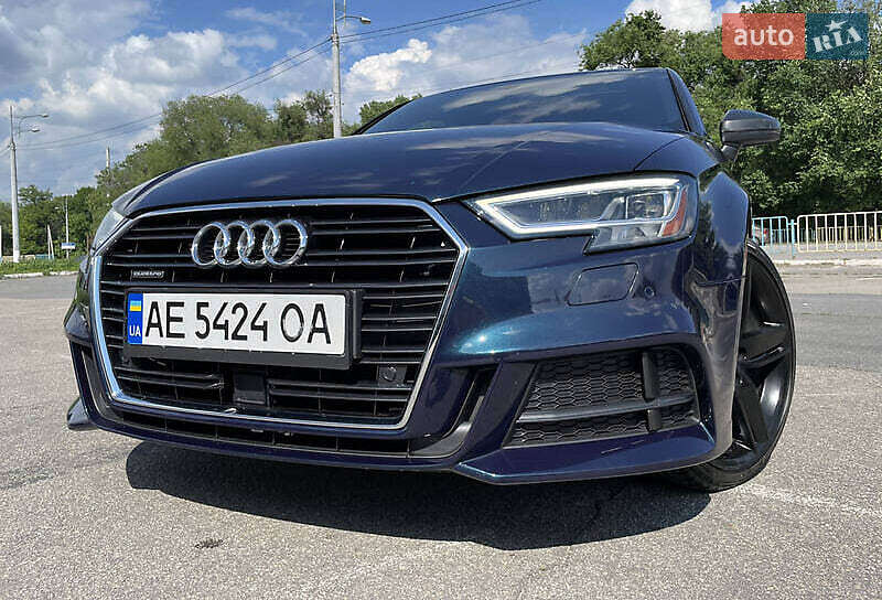 Седан Audi A3 2017 в 