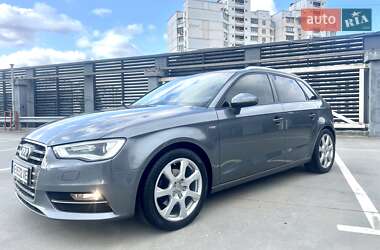 Хэтчбек Audi A3 2016 в Киеве
