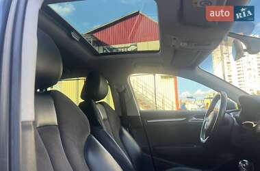 Хетчбек Audi A3 2016 в 