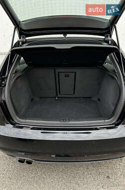 Хэтчбек Audi A3 2010 в 