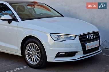 Седан Audi A3 2016 в 