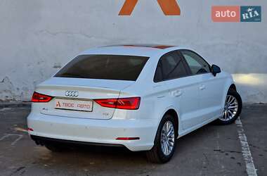 Седан Audi A3 2016 в 