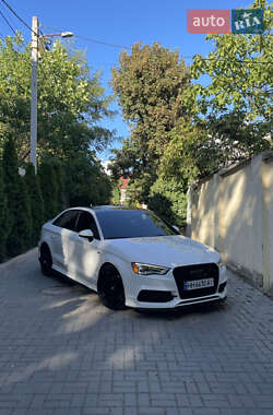 Седан Audi A3 2016 в 