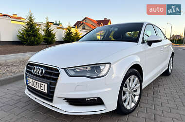 Седан Audi A3 2015 в 
