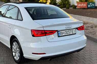 Седан Audi A3 2015 в 