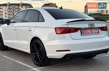Седан Audi A3 2015 в 