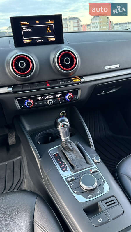 Седан Audi A3 2015 в Киеве