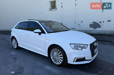 Хетчбек Audi A3 2018 в Львові