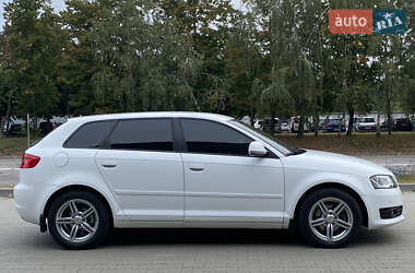 Хетчбек Audi A3 2009 в 