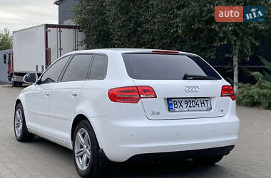 Хетчбек Audi A3 2009 в 