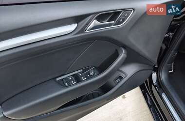 Седан Audi A3 2017 в 