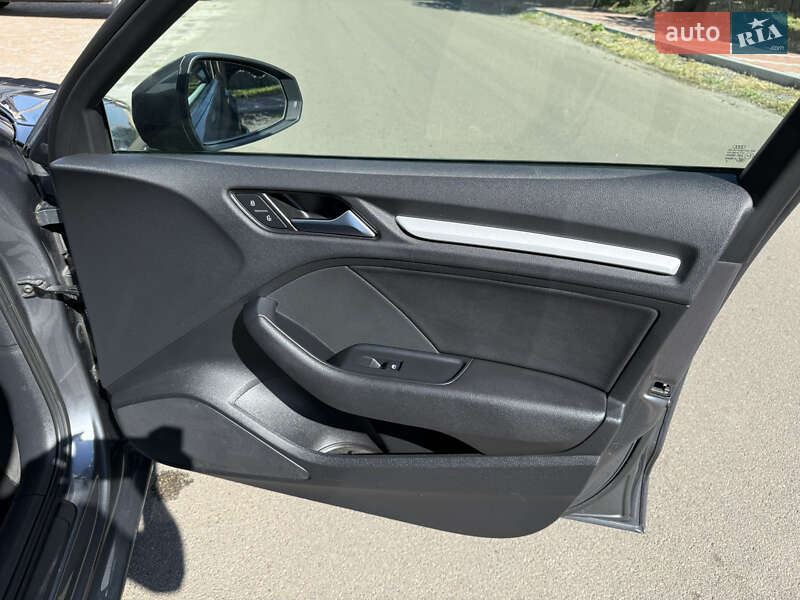 Седан Audi A3 2015 в Києві