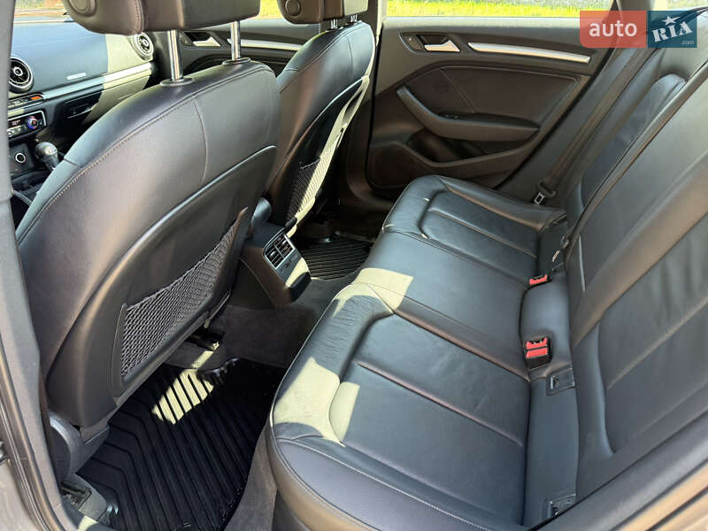 Седан Audi A3 2015 в Києві