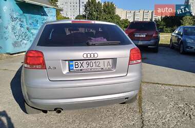 Хэтчбек Audi A3 2003 в 