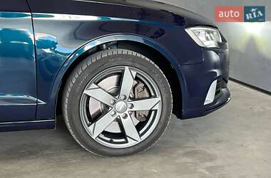 Седан Audi A3 2019 в 