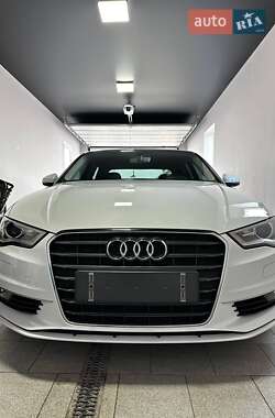Седан Audi A3 2016 в 